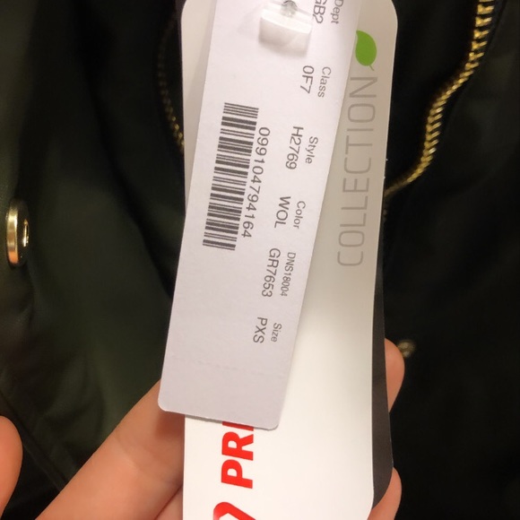 NWT J crew parka - Picture 3 of 5